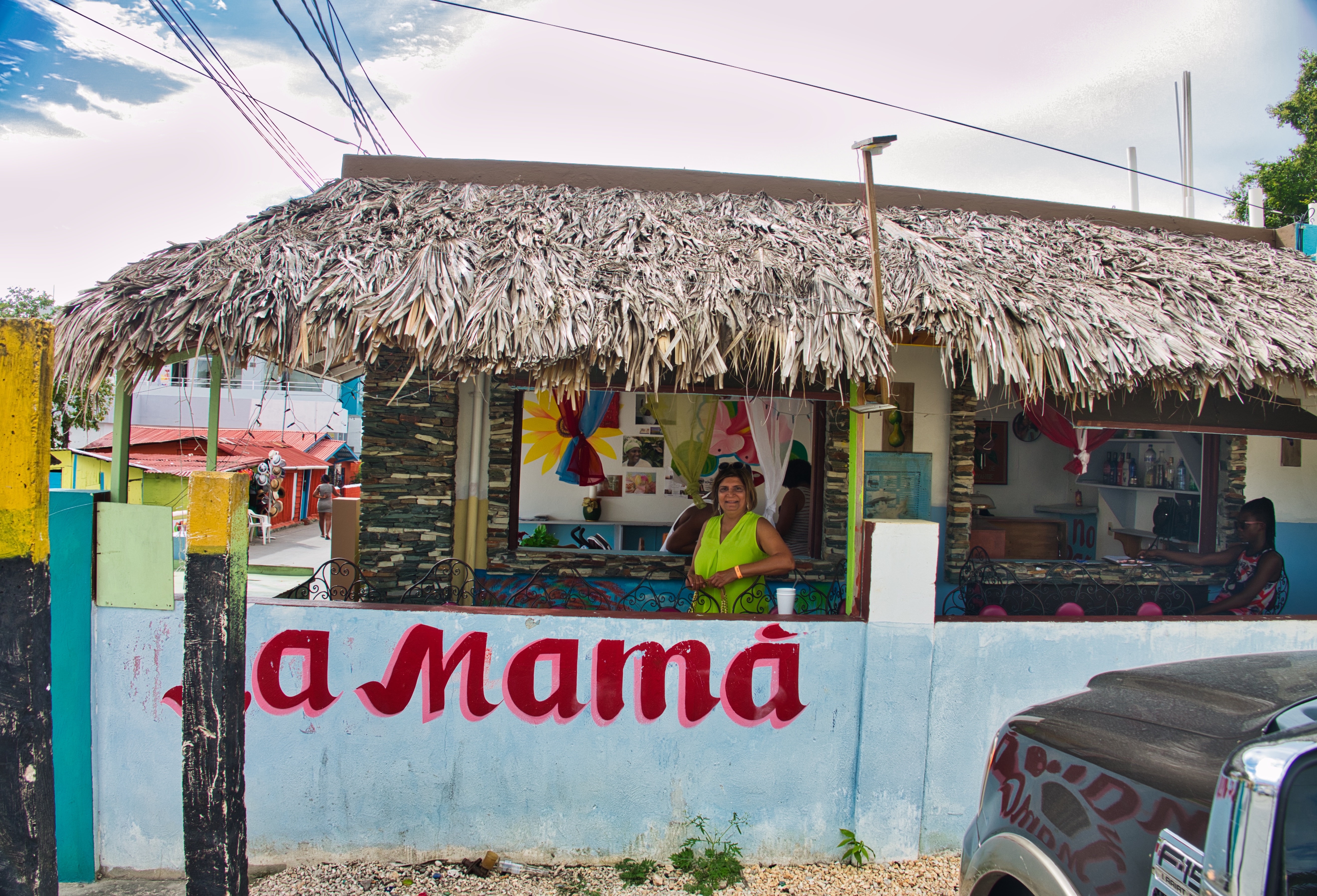 La Mama La Mama