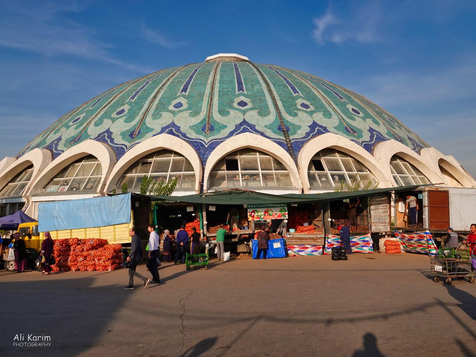 Tashkent, Oct 2019, Main Chorsu Bazaar building