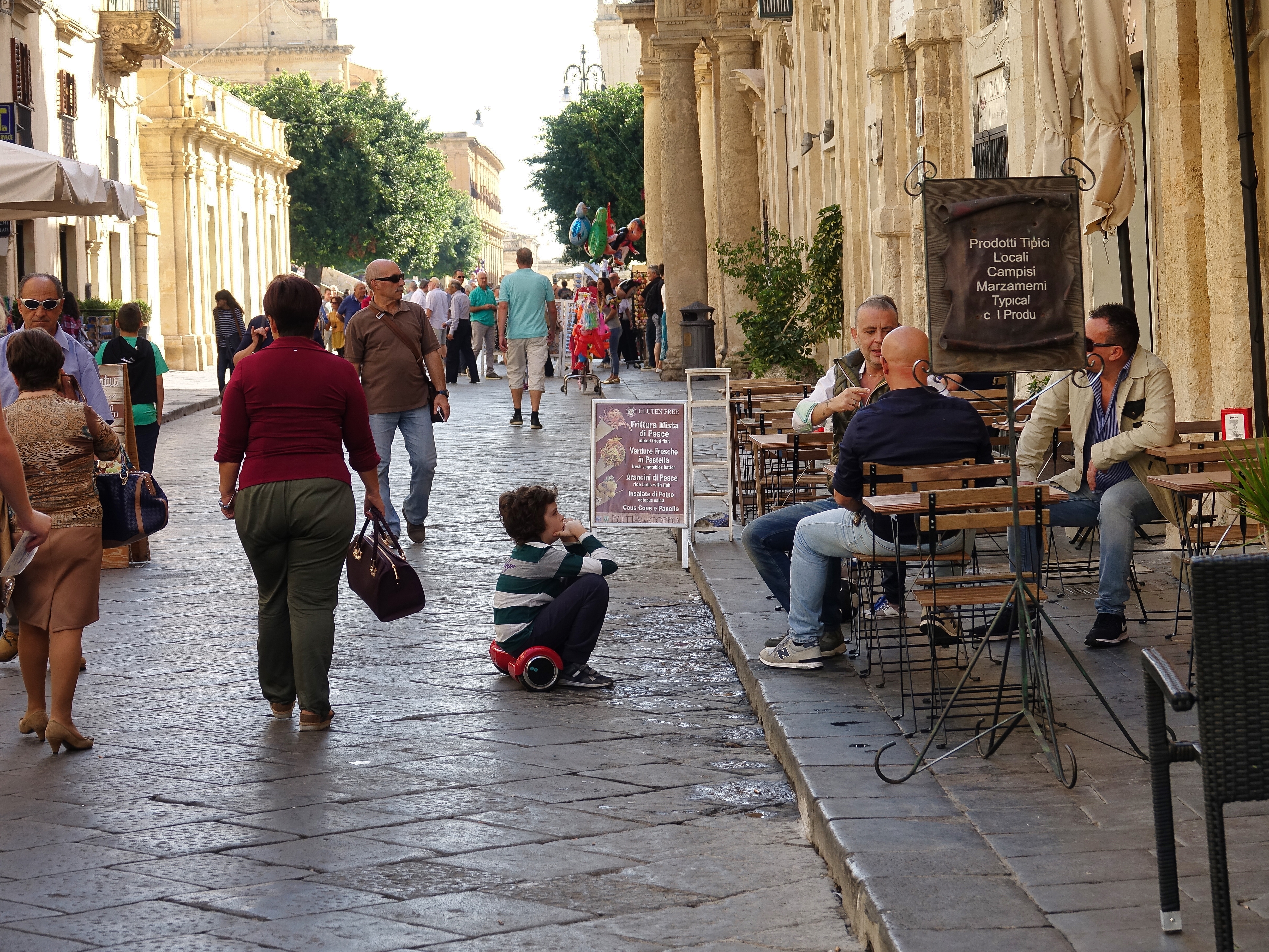 Street scene in Noto Street scene in Noto