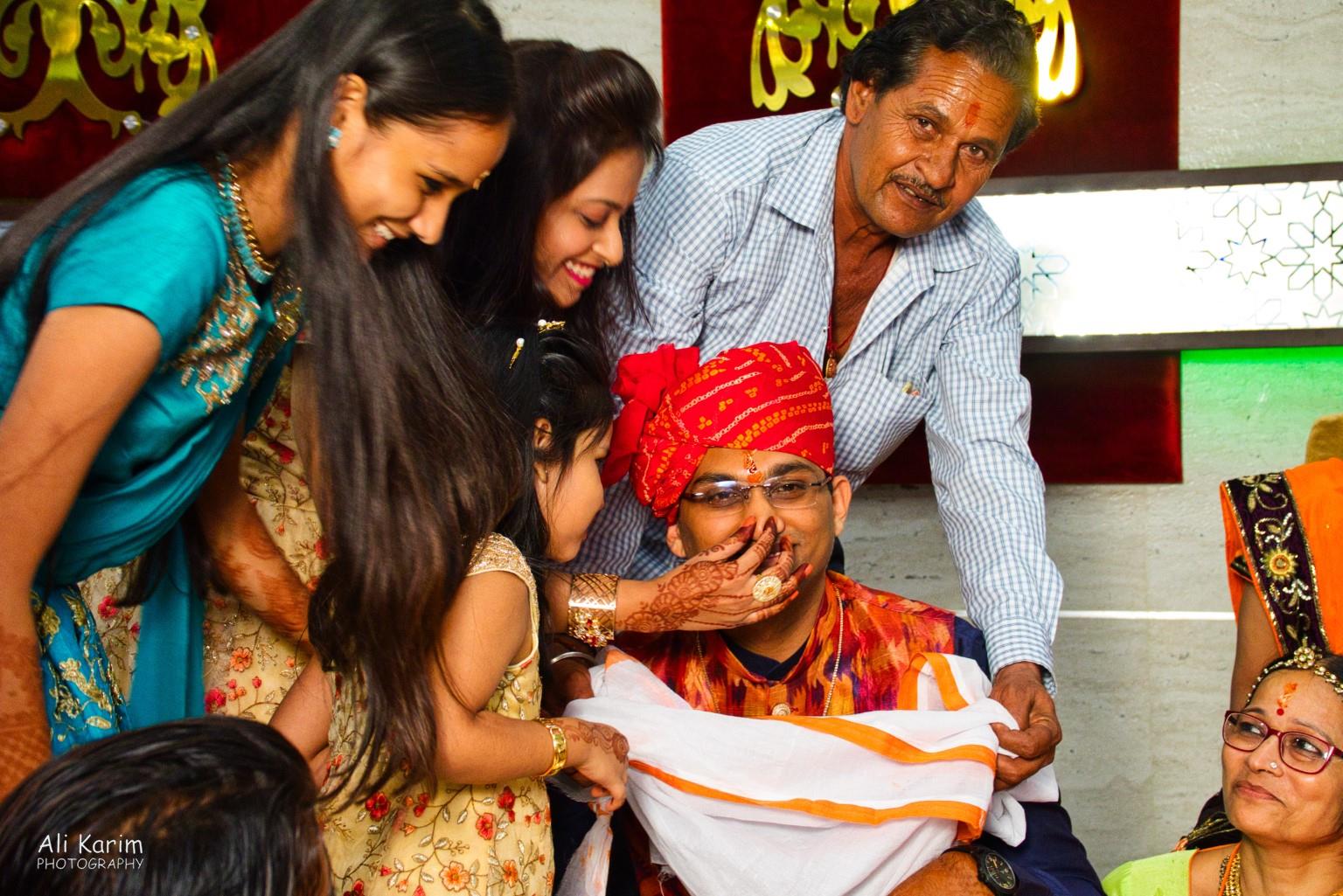 Feel for his nose :) Bikaner, Rajasthan Feel for his nose :)