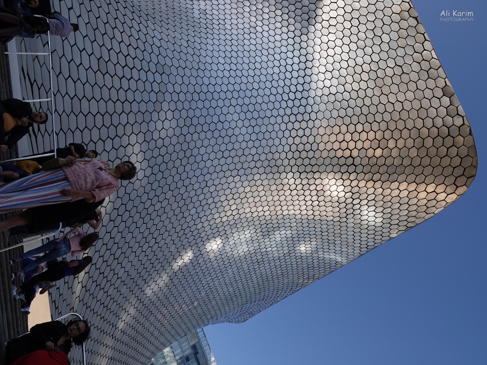 Mexico City, Mexico, Dec 2019, Image to get an idea of the size of the Soumaya Museum building