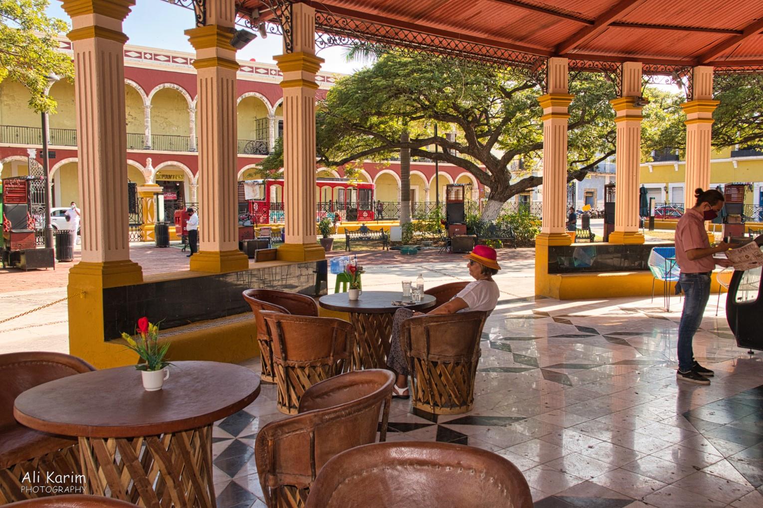 Mérida  & Campeche, Yucatan Peninsula, Mexico, Feb 2021, Nice large gazebos in leafy ancient squares