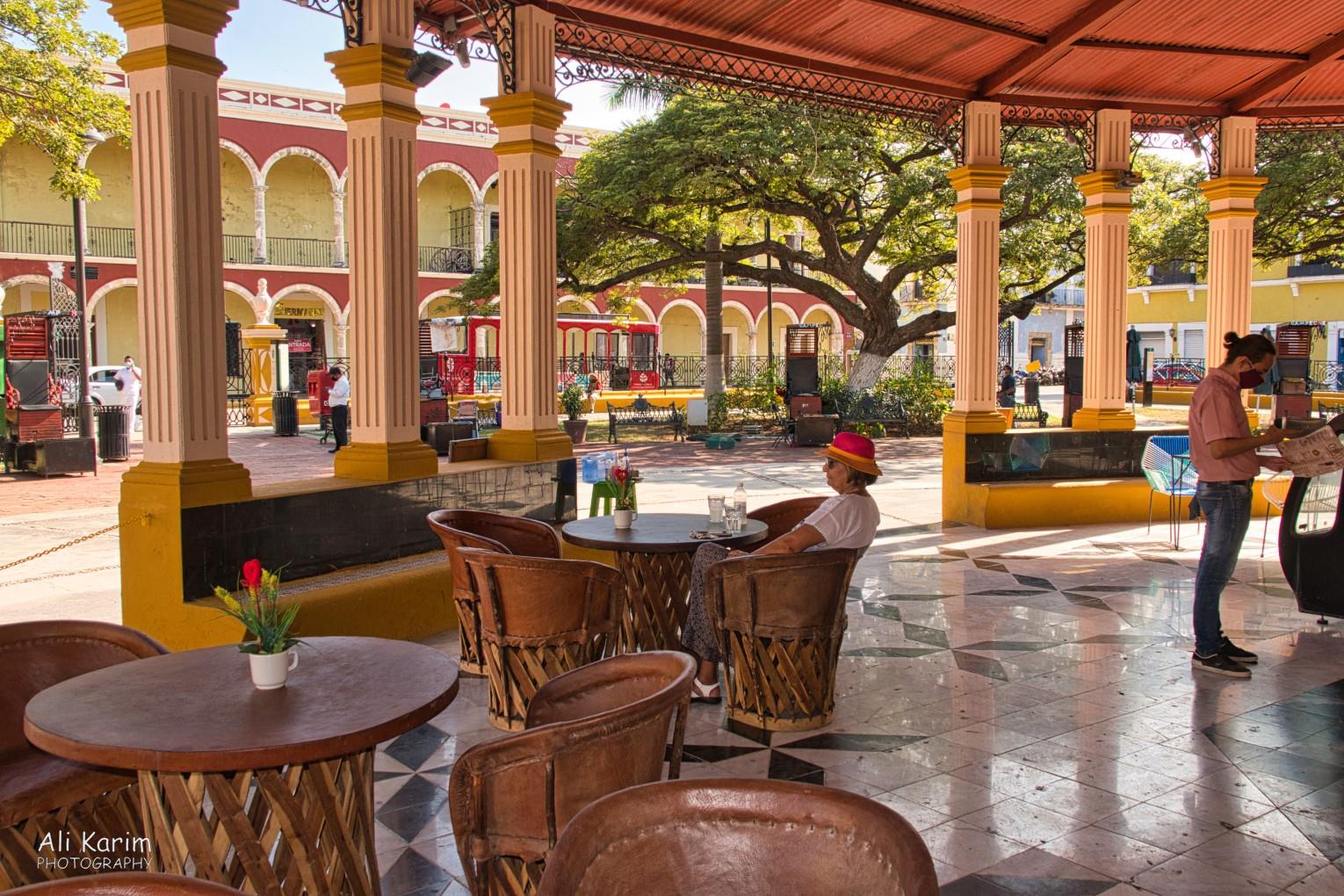 Nice large gazebos in leafy ancient squares Mérida & Campeche, Yucatan Peninsula, Mexico, Feb 2021, Nice large gazebos in leafy ancient squares