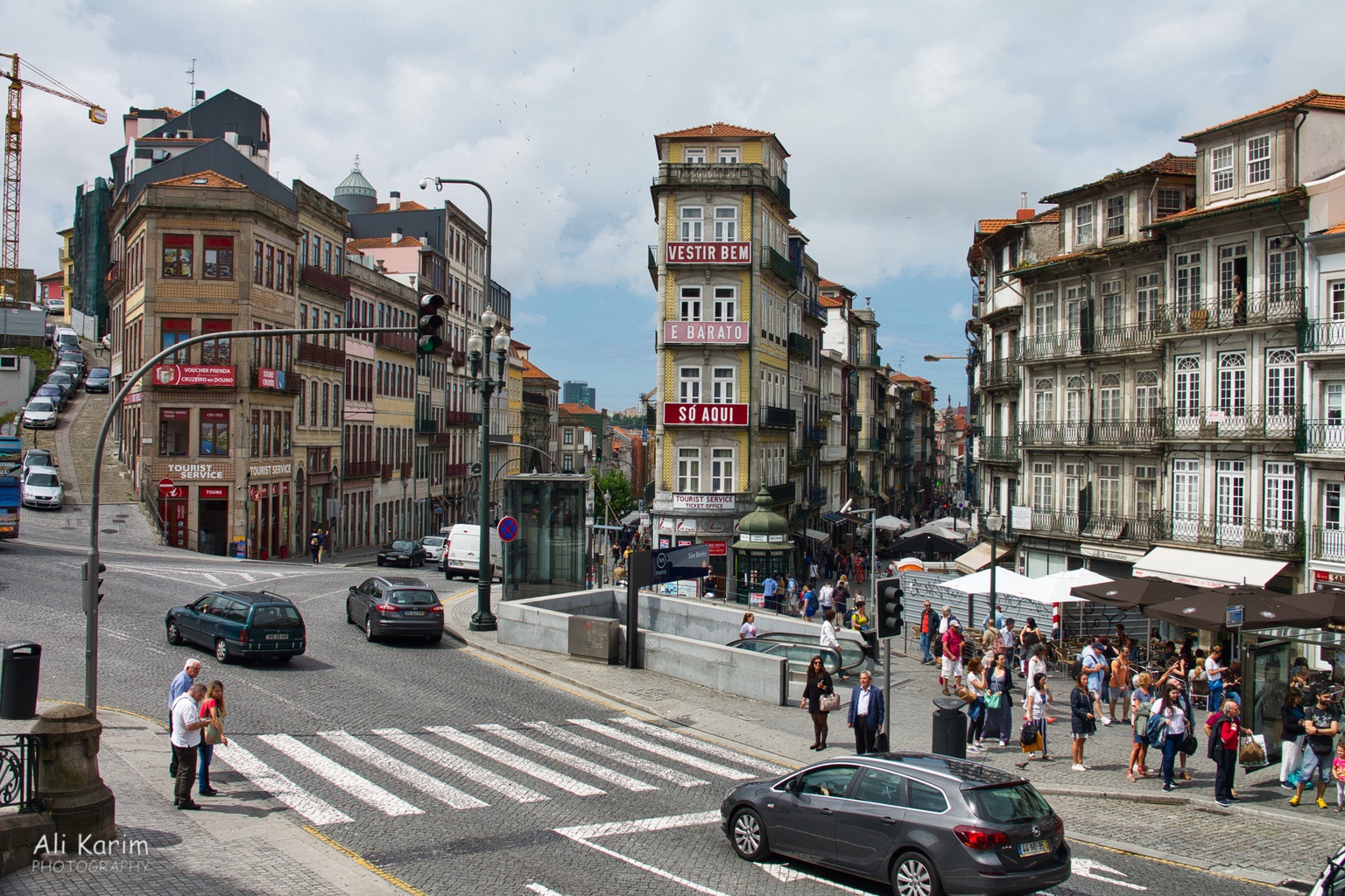 Old buildings outside the railway station, with roads leading to the waterfront Porto Old buildings outside the railway station, with roads leading to the waterfront