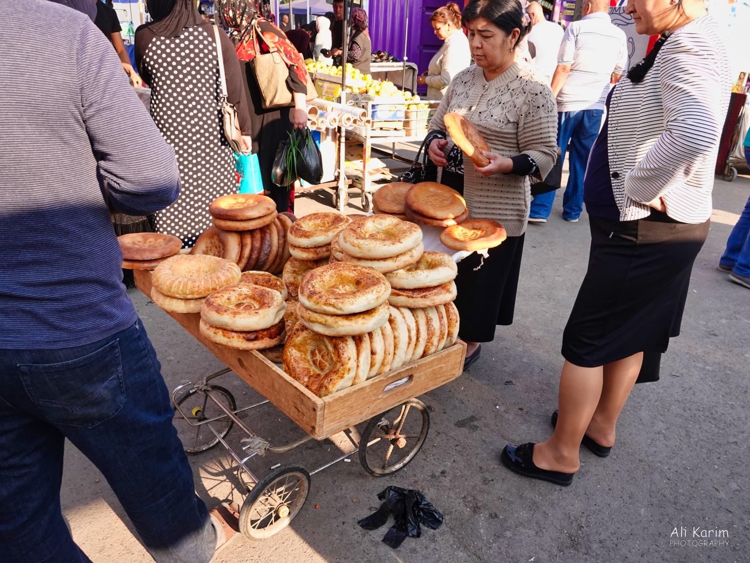 Bread on prams was always available everywhere in Central Asia Tashkent, Oct 2019, Bread on prams was always available everywhere in Central Asia