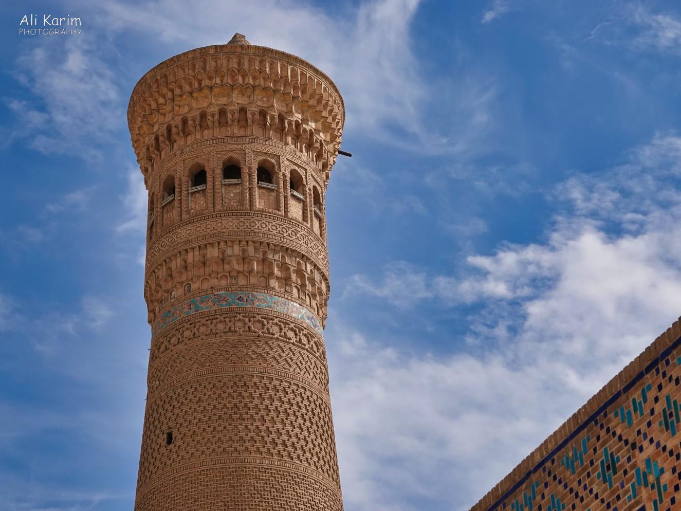 Close-up of the minaret, showing the delicate and intricate work on its façade Bukhara, Oct 2019, Close-up of the minaret, showing the delicate and intricate work on its façade