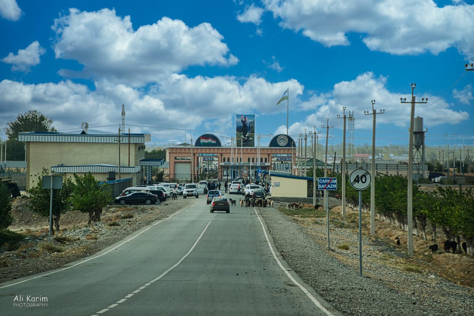 We finally arrived at the border crossing into Uzbekistan at Panjakent, Tajikistan Samarkand, Uzbekistan We finally arrived at the border crossing into Uzbekistan at Panjakent, Tajikistan