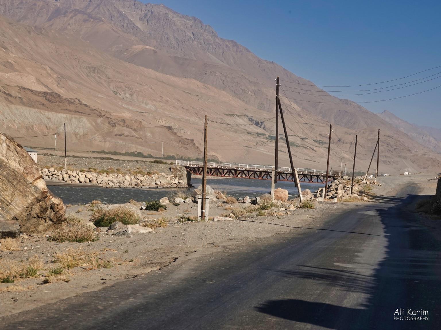 Bridge from Tajikistan to Afghanistan at Ishkashim; closed Onto Khorog, Tajikistan, Bridge from Tajikistan to Afghanistan at Ishkashim; closed