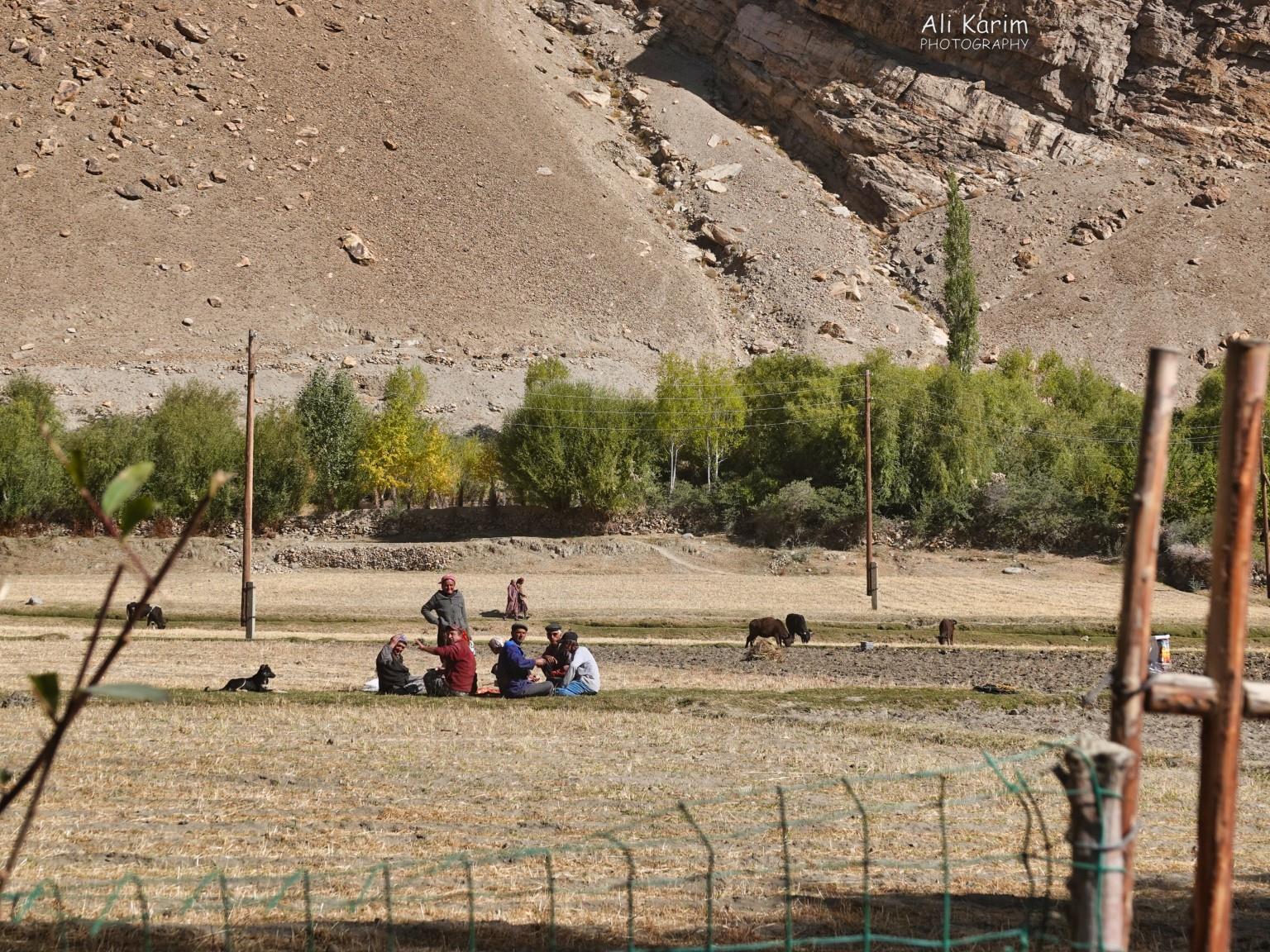 Langar, Bulunkul Tajikistan, Pamiri farmers taking a break
