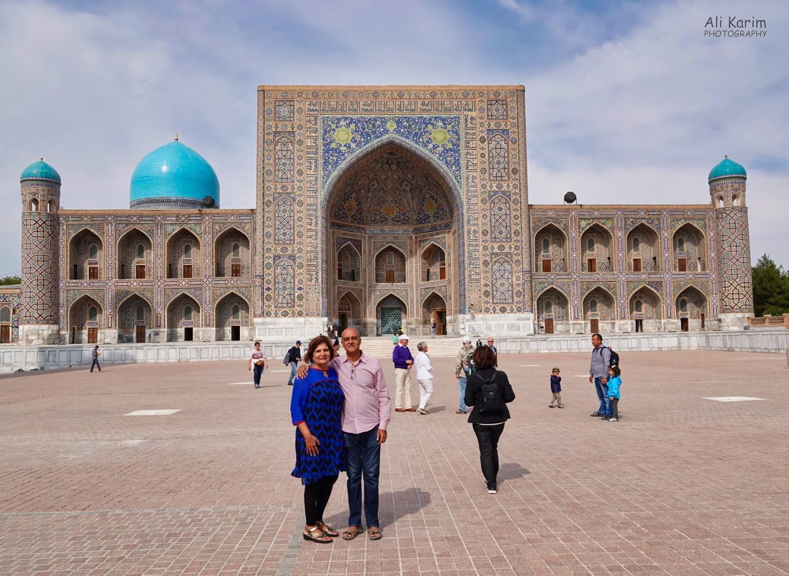 Obligatory photo in front of the UlughBeg Madrassa More Samarkand, Obligatory photo in front of the UlughBeg Madrassa