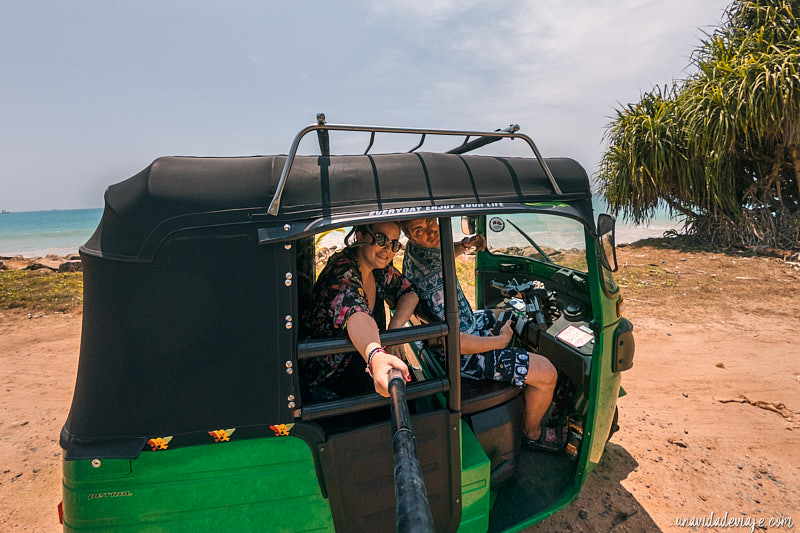 alquilar tuk tuk en Sri Lanka