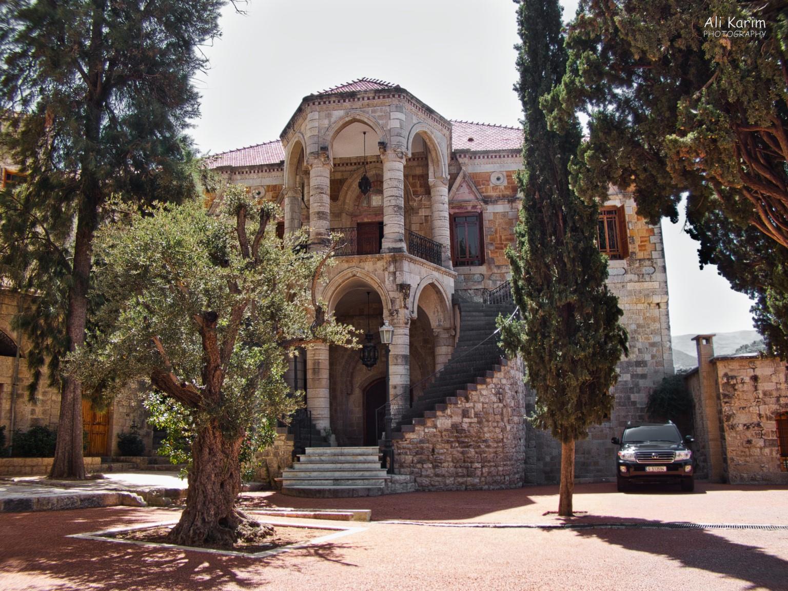 Walid Jumblatt’s home in Mukhtarra; built over a Roman temple runi, and has a natural spring Druze and the Chouf Mountains Walid Jumblatt’s home in Mukhtarra; built over a Roman temple runi, and has a natural spring