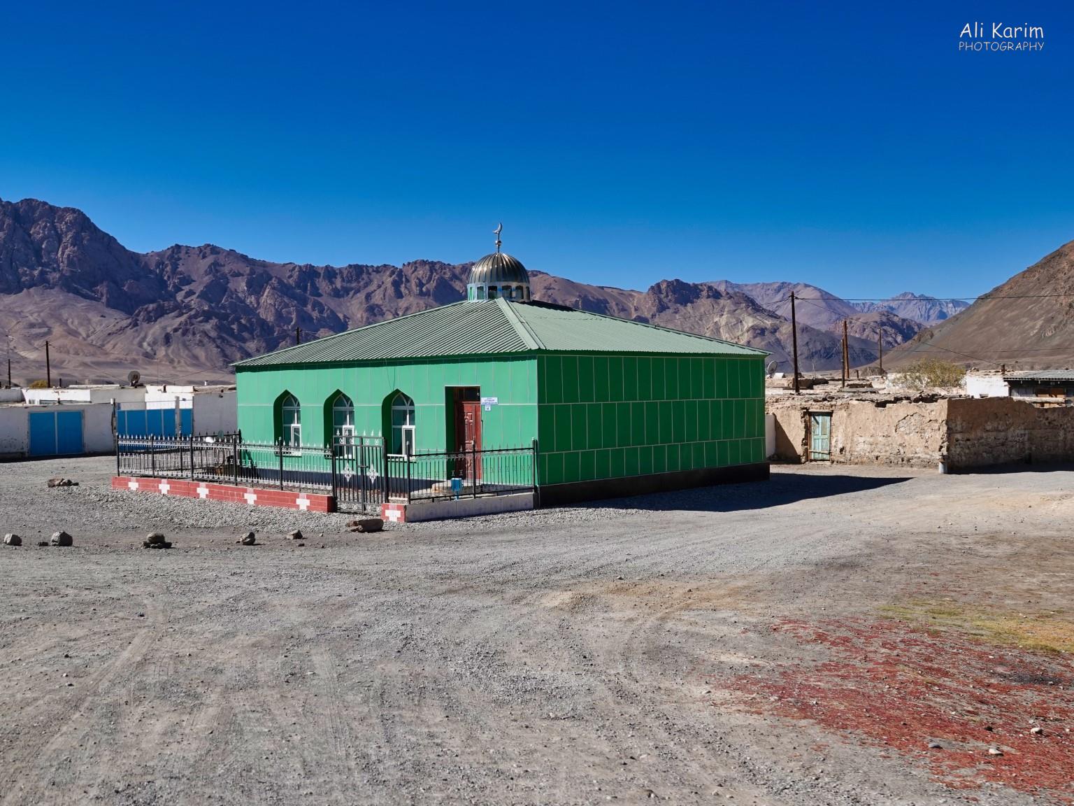 Interesting Mosque on the southern part of the town as we were leaving More Murghab & Alichur, Tajikistan, Interesting Mosque on the southern part of the town as we were leaving