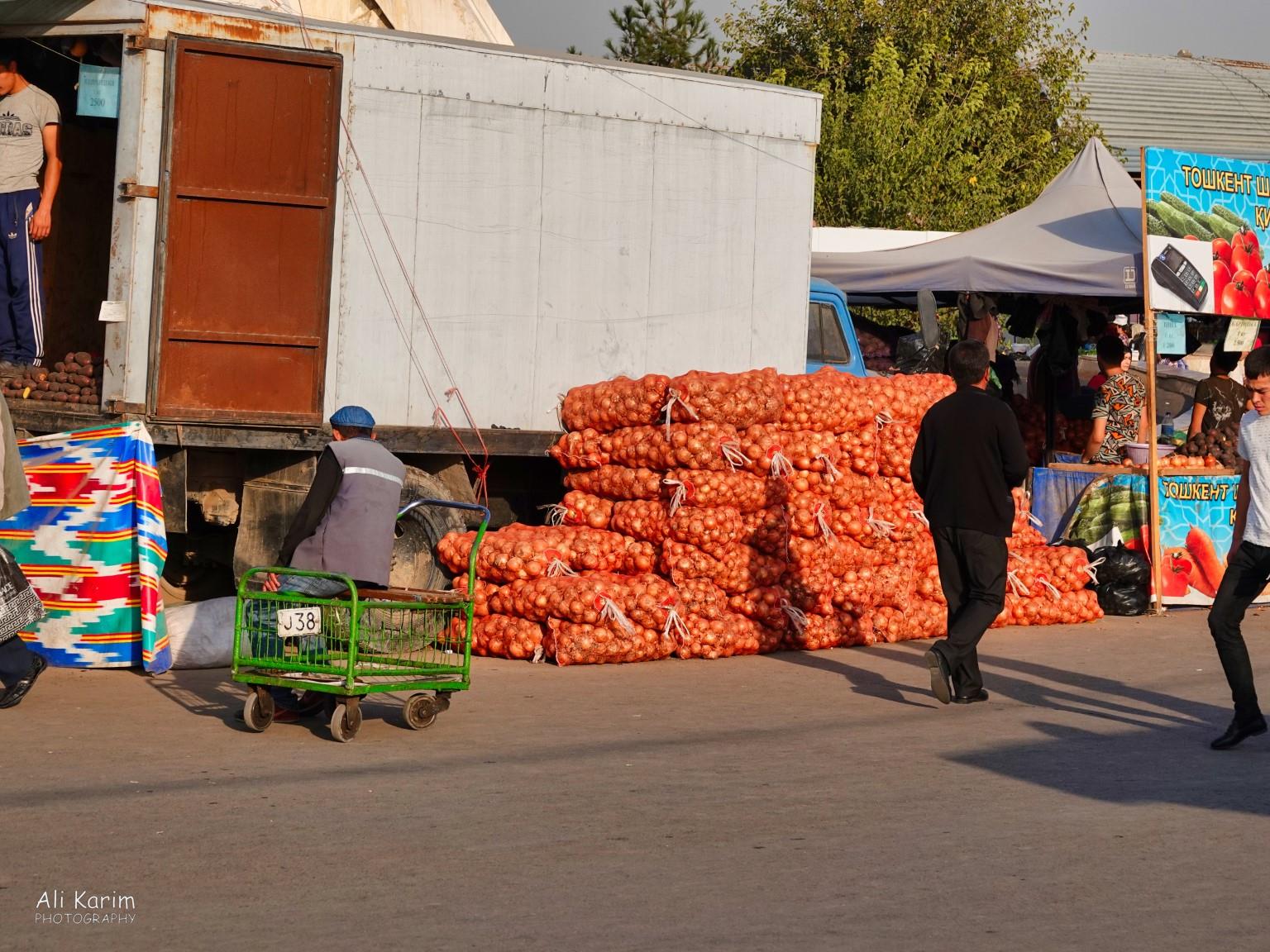 Wholesale market outside the Chorsu Bazaar Tashkent, Oct 2019, Wholesale market outside the Chorsu Bazaar